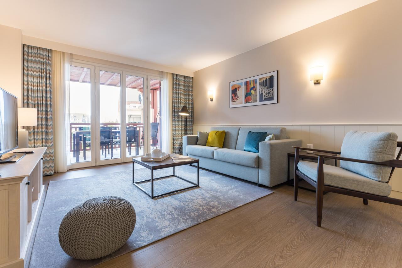 Residence Pierre & Vacances Premium Presqu'Ile De La Touques Deauville Ngoại thất bức ảnh Living room